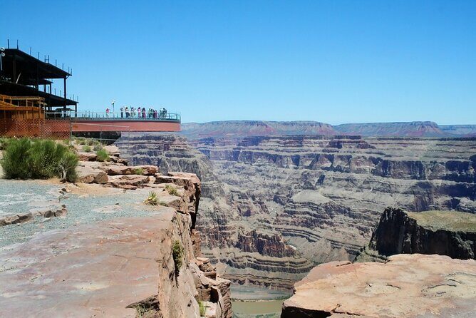 Audio Driving Tour: Grand Canyon West, Hoover Dam Red Rock Canyon - Stop 1: Las Vegas as your planning hub