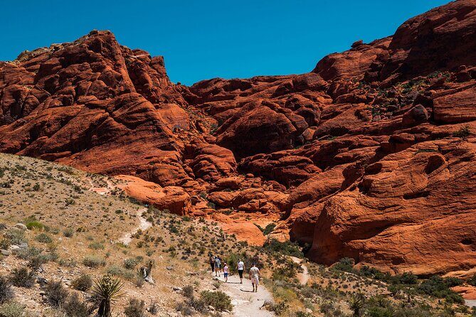 Combo Tour: Valley of Fire & Hoover Dam Full-Day Tour - From Las Vegas to Valley of Fire: the early-morning rhythm