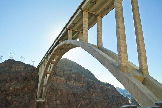 Exclusive: Private Tour of Las Vegas and the Hoover Dam - Leaving Las Vegas for Boulder City: The Drive That Sets the Tone
