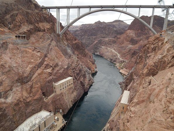 Exclusive: Private Tour of Las Vegas and the Hoover Dam - Lake Mead Overlook: The Reservoir Reality Check