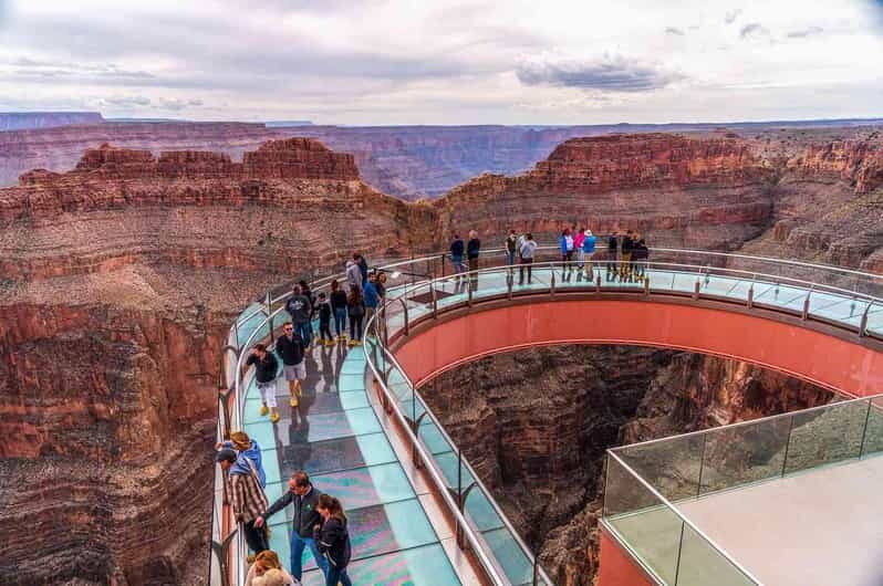 Grand Canyon Hoover Dam and Joshua Tree VIP Small Group Tour - The Grand Canyon West Rim segment: express entry and photo time