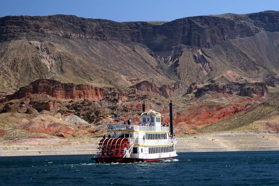 Hoover Dam: 90-Minute Midday Sightseeing Cruise - Picking the Right Deck: Heat, Views, and Photo Angles