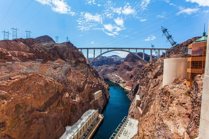Hoover Dam Inside Tour from Las Vegas, WiFi - How the timing really feels: 5 hours starting 10:00 am