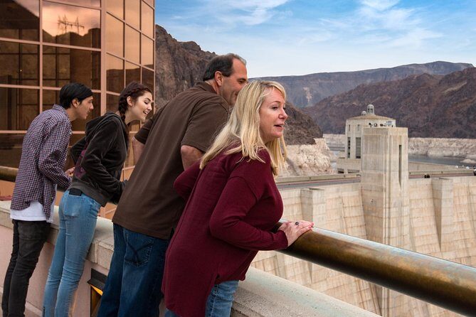 Hoover Dam Top-to-Bottom Tour—Dam Walk, Powerplant & River Float - The Hoover Dam Lodge Stop: Quick Orientation Before the River