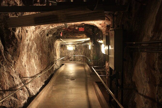 Hoover Dam Tunnels & Power Plant Tour - Walking, shoes, and how to pace your half-day
