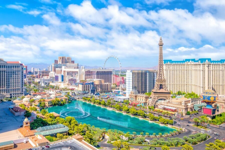 LA: 2-Day Las Vegas Tour with Hoover Dam & Accommodation - Touring style: comfort, pacing, and the reality of bus logistics