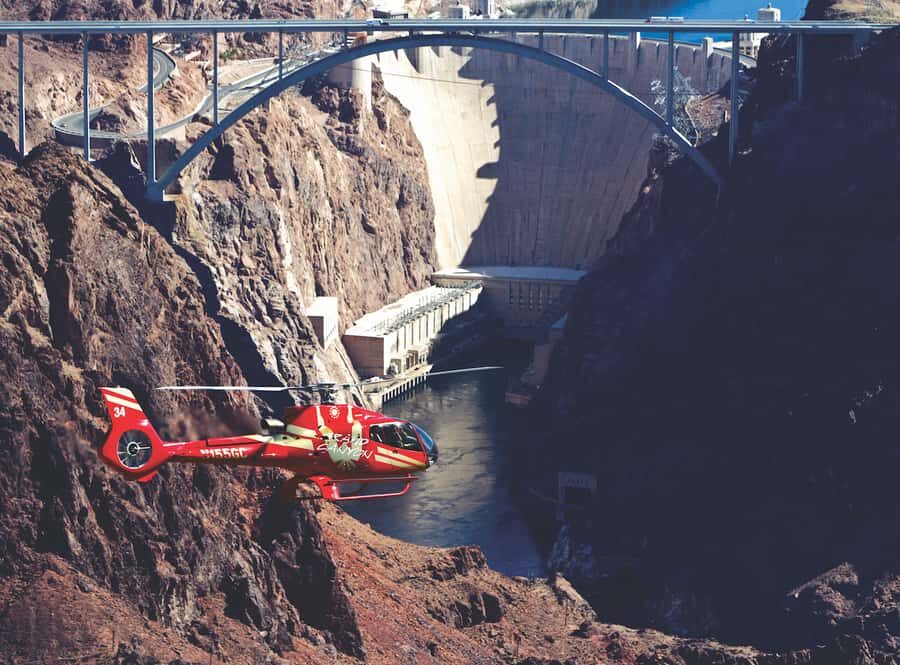Las Vegas: Daytime Hoover Dam & Las Vegas Strip Heli Flight - Hoover Dam and Lake Mead from above: the part worth the ticket