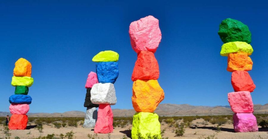 Las Vegas: Grand Canyon, Hoover Dam & 7 Magic Mountains Tour - Seven Magic Mountains: guided art walk, then fuel up