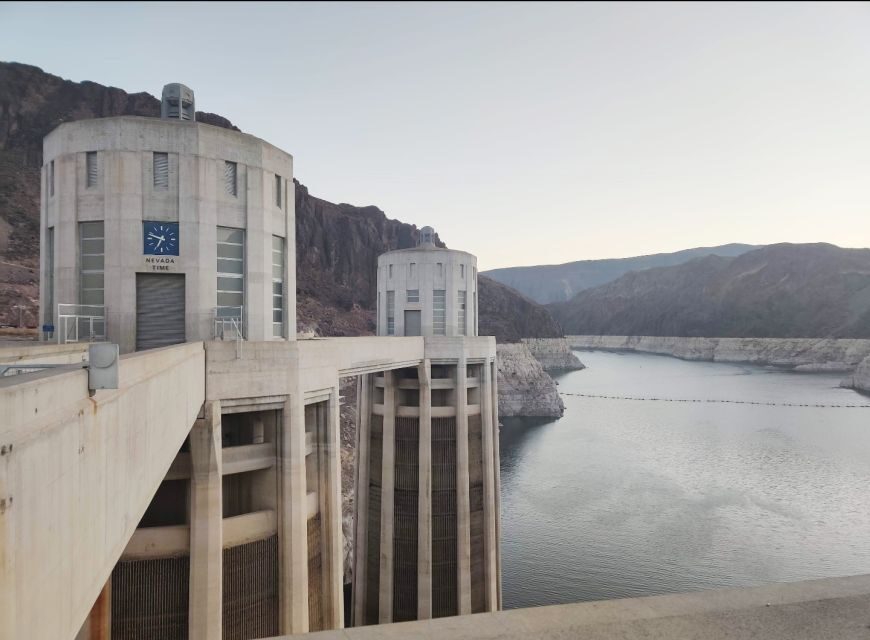 Las Vegas: Grand Canyon National Park, Hoover Dam, Route 66 - Lunch, snacks, and fruit: why the included food matters