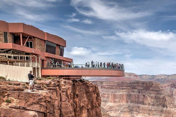LAS VEGAS: Grand Canyon West Rim and Hoover Dam TOUR - Grand Canyon West: Eagle Point and Guano Point with tickets included