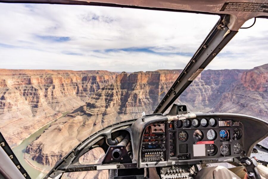 Las Vegas: Grand Canyon West Rim Tour with Hoover Dam Stop - Pickup and Drop-Off: Find the Right Bus and Don’t Chase It