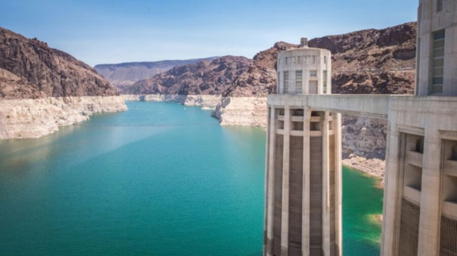 Las Vegas: Hoover Dam Experience with Power Plant Tour - Crossing the Mike O’Callaghan–Pat Tillman Bridge for canyon-and-river photos