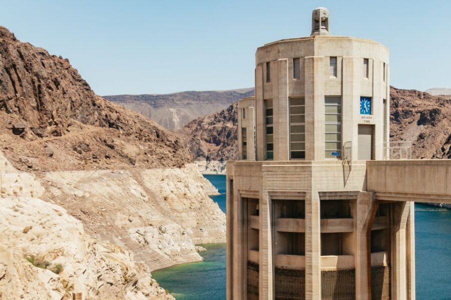 Las Vegas: Hoover Dam Ultimate VIP Tour with Lunch - Walking Hoover Dam With a Guide: What You’re Really Seeing