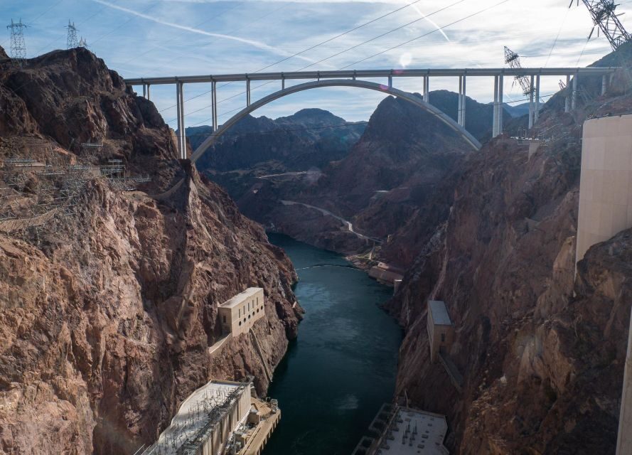 Las Vegas: Hoover Dam, Valley of Fire, Boulder City Day Tour - Pickup, vehicle, and the small-group ride (what it feels like)
