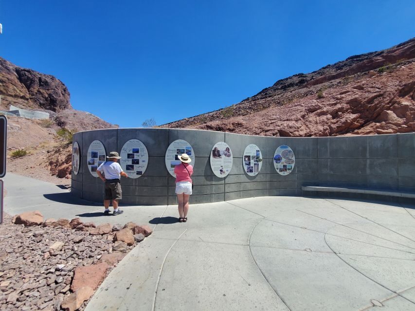 Las Vegas: Hoover Dam & Valley of Fire Day Trip with Brunch - Group size, comfort, and what to pack for a long desert day