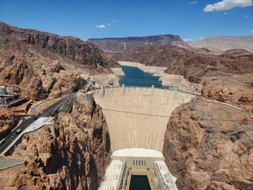 Las Vegas: Hoover Dam & Valley of Fire Day Trip with Brunch - Getting from the Strip to Hoover Dam without turning the day into a traffic test