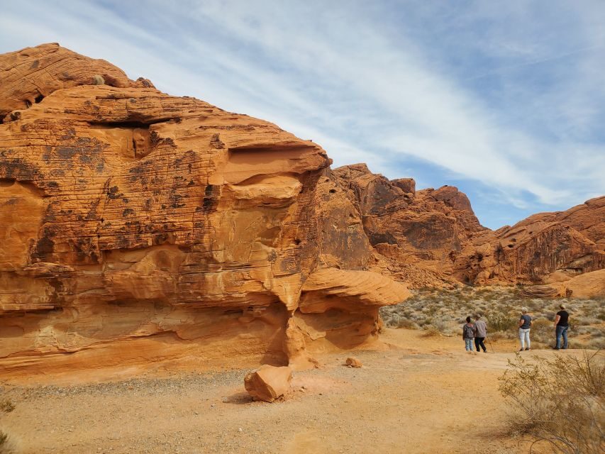 Las Vegas: Hoover Dam & Valley of Fire Day Trip with Brunch - Valley of Fire State Park: Elephant Rock, Beehives, and sandstone you can read