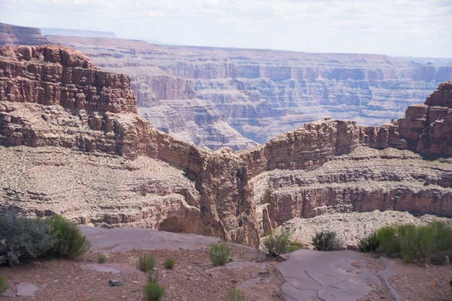 Las Vegas: Small Group Grand Canyon Skywalk, Hoover Dam Tour - Hoover Dam: Guided Walk Time That Changes the Scale