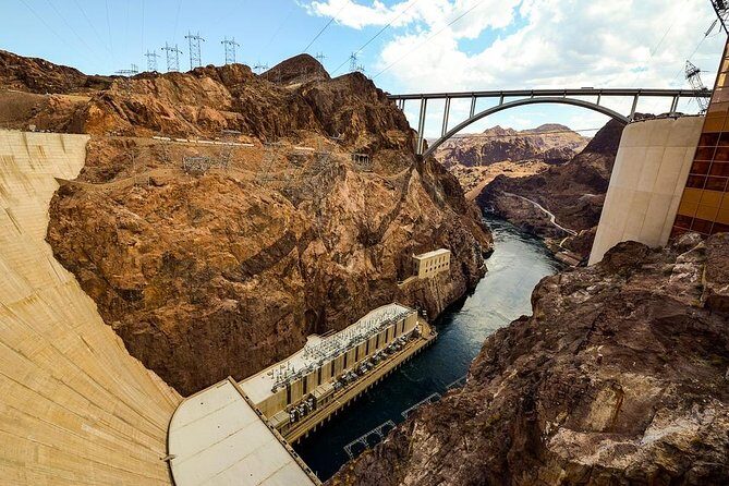 Private roundtrip from Las Vegas to Hoover Dam by SUV - 3.5 hrs - Who this Hoover Dam SUV transfer is best for