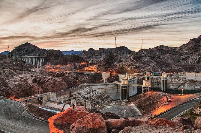 Private roundtrip from Las Vegas to Hoover Dam by SUV - 3.5 hrs - The timing that keeps everything from feeling rushed