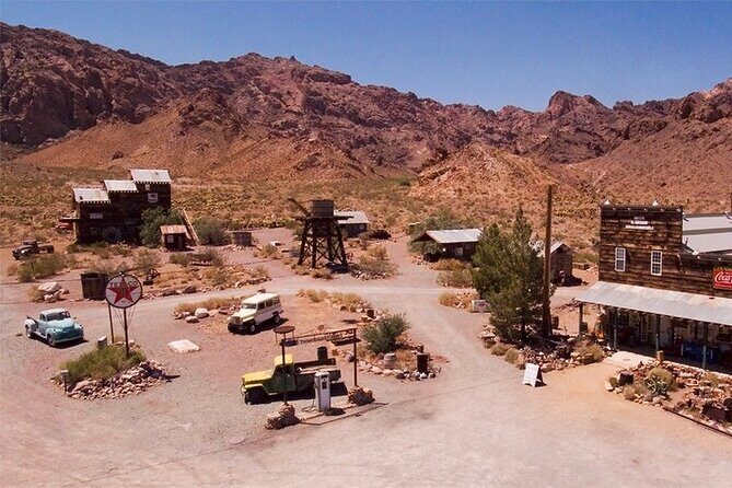 Red Rock Canyon, Nelson Ghost town,7 Magic Mountains, Hoover Dam - Boulder City museum time: the connection point for Hoover Dam
