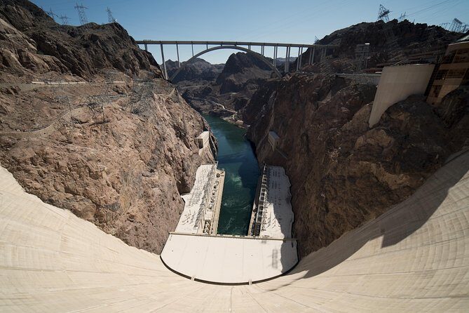 Red Rock Canyon, Nelson Ghost town,7 Magic Mountains, Hoover Dam - Hoover Dam: walk on top, then photograph like you mean it