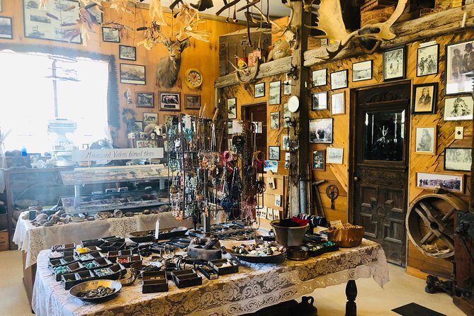 Small Group Ghost Town Gold Mine Tour with Hoover Dam Photo Stop - Stop 1: walking the Mike O’Callaghan–Pat Tillman Bridge for Hoover Dam photos