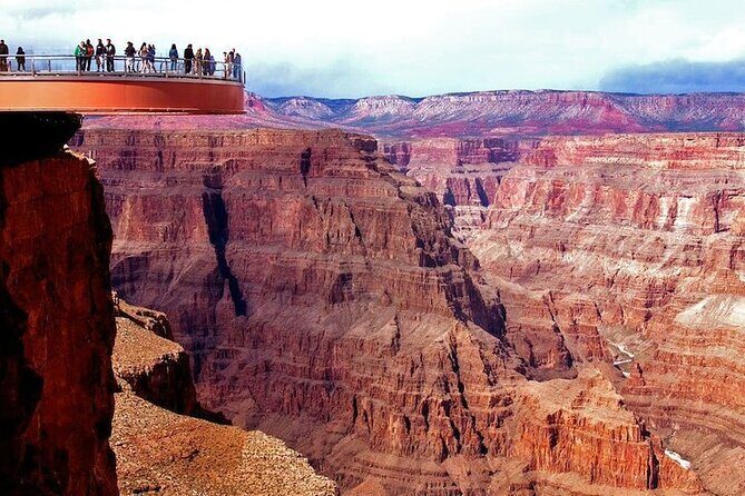 Small Group Grand Canyon, Hoover Dam and Joshua Tree Forest Tour - Heat, comfort, and walking pace at each stop