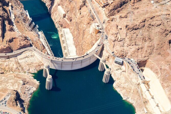 Small Group Hoover Dam: From Above, On Top and Below Tour - Snacks, drinks, and a calmer day on the road