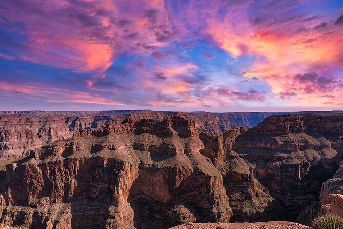 VIP Luxury Grand Canyon West and Hoover Dam with Skywalk - Price and What You’re Really Paying For