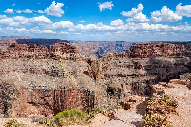 VIP Luxury Grand Canyon West and Hoover Dam with Skywalk - Breakfast and Lunch: Fuel Included, But It’s Not a Sit-Down Feast